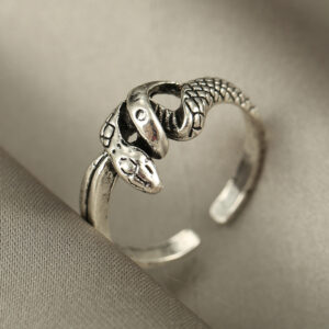 Vintage Ancient Gothic Snake Shape Ring